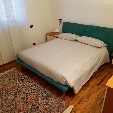 Casa Elena Leilighet Albese Con Cassano Eksteriør bilde