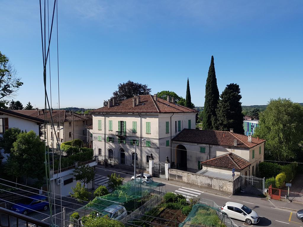 Casa Elena Leilighet Albese Con Cassano Eksteriør bilde